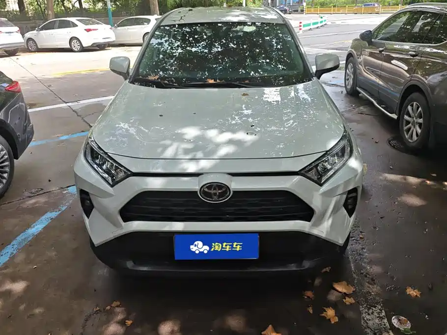 Toyota RAV4 — миниатюра 2