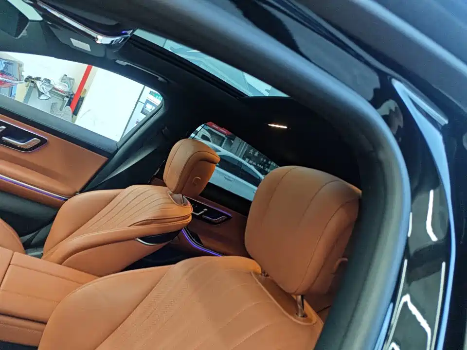 Mercedes-Benz S-Class — миниатюра 11