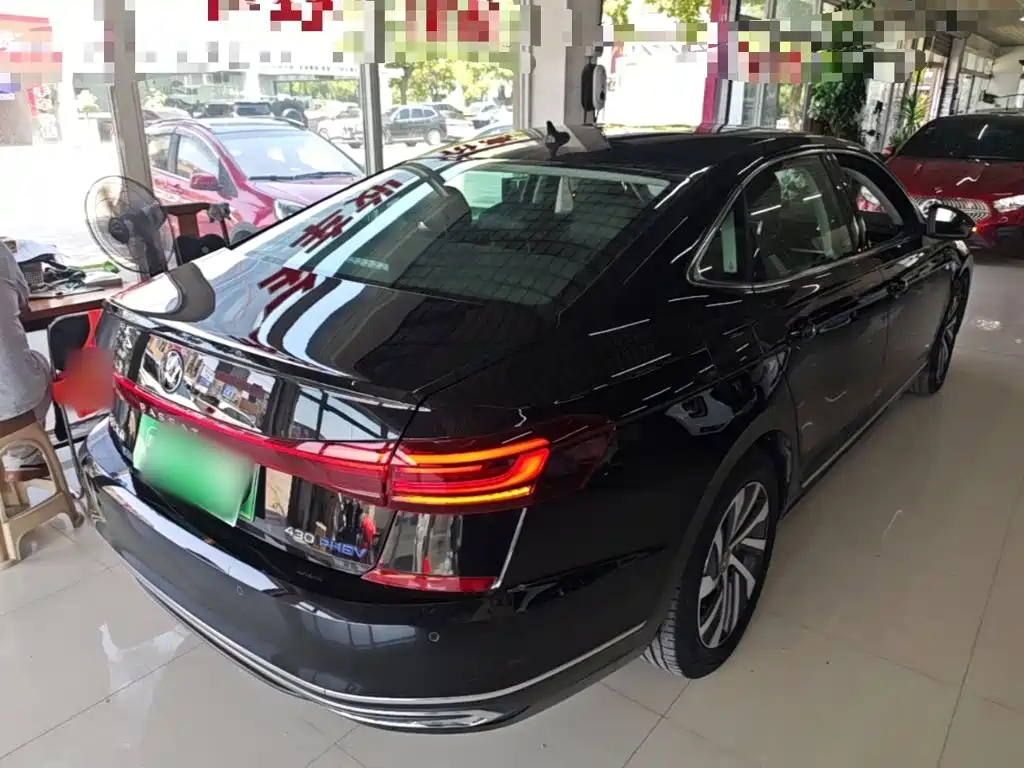 Volkswagen 帕萨特插电混动 — миниатюра 7