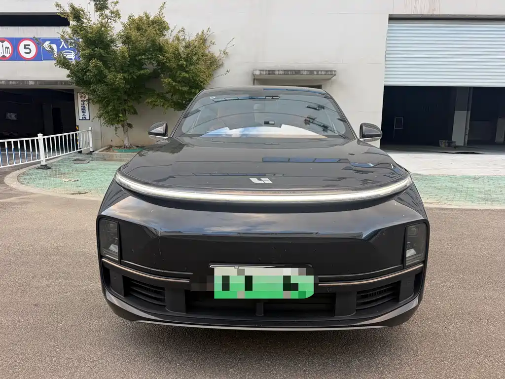 Li Auto Li L8 — миниатюра 2