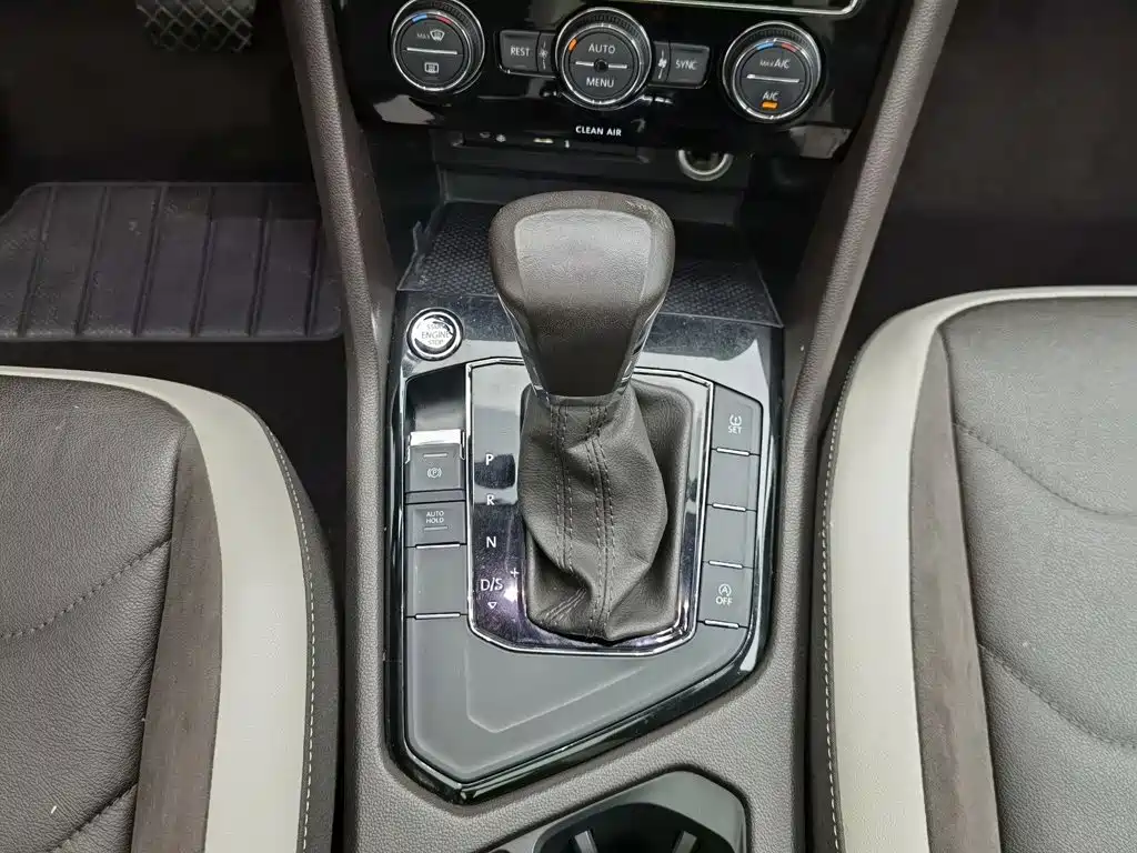 Volkswagen Tiguan L — миниатюра 13