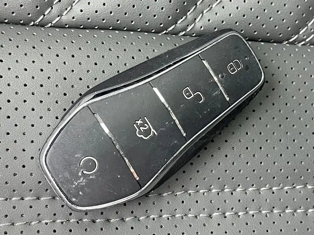 BYD L DM-i — миниатюра 15