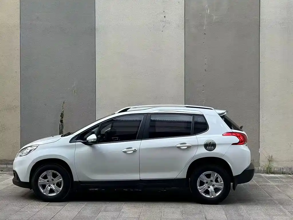 Peugeot 2008 — миниатюра 9