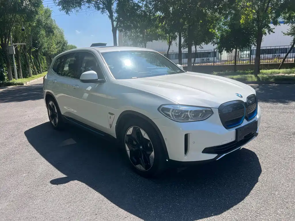 BMW iX3 — миниатюра 3