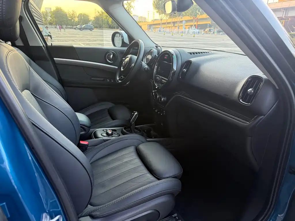 MINI Mini Countryman — миниатюра 9