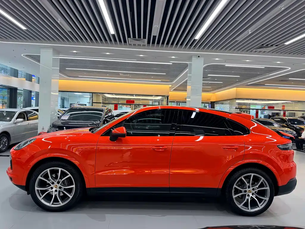 Porsche Cayenne — миниатюра 16