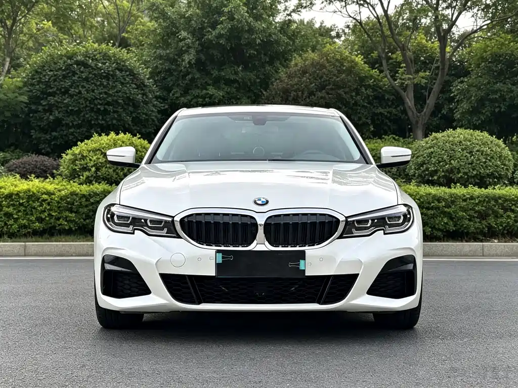 BMW 3 Series — миниатюра 11