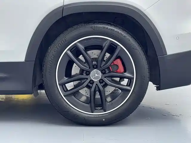 Mercedes-Benz GLB AMG — миниатюра 16