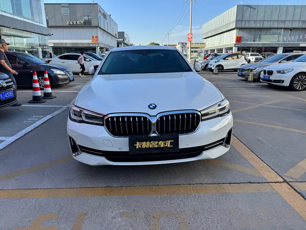 BMW 5 Series — миниатюра 2