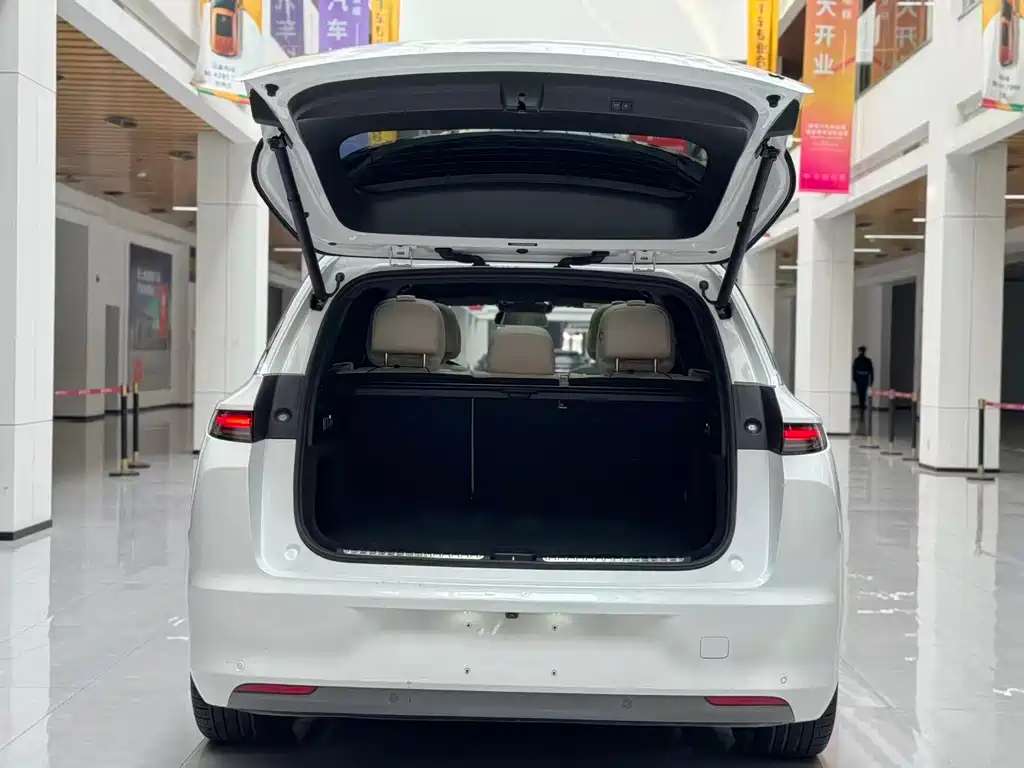 Li Auto L7 2023 Pro