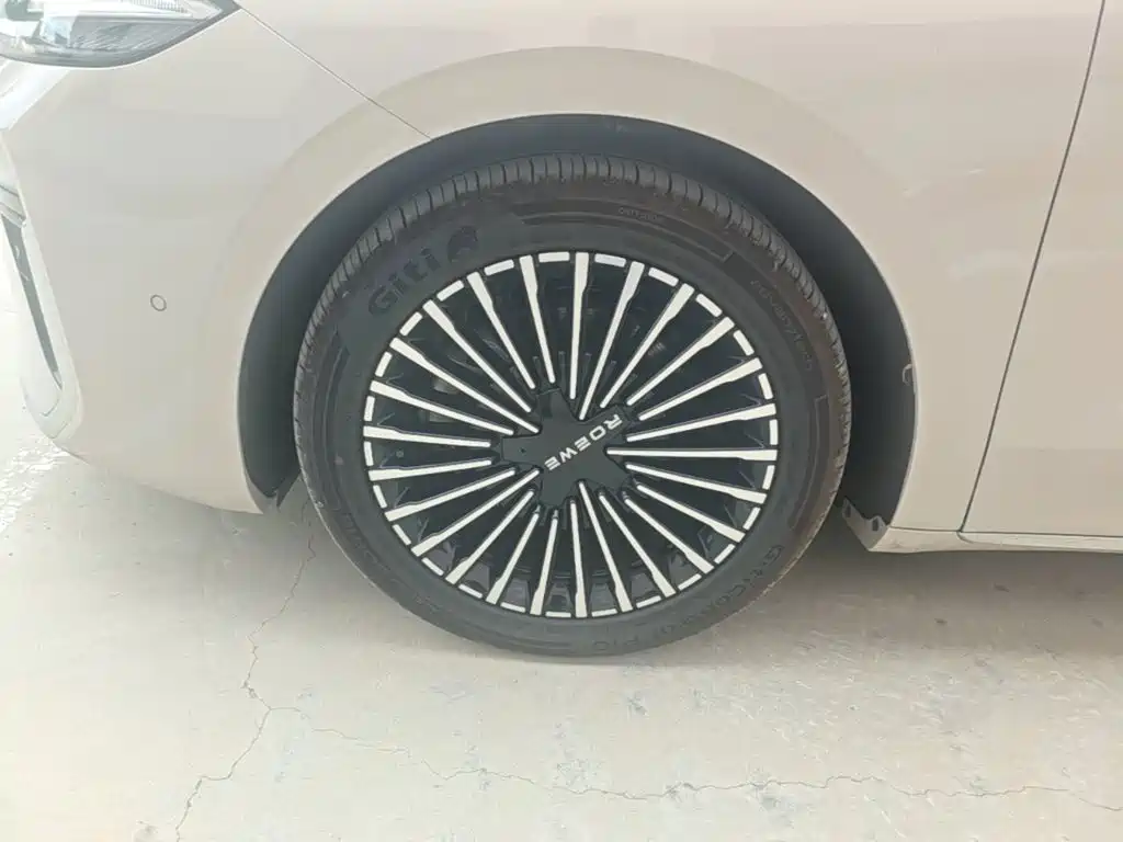 Roewe M7 DMH — миниатюра 23