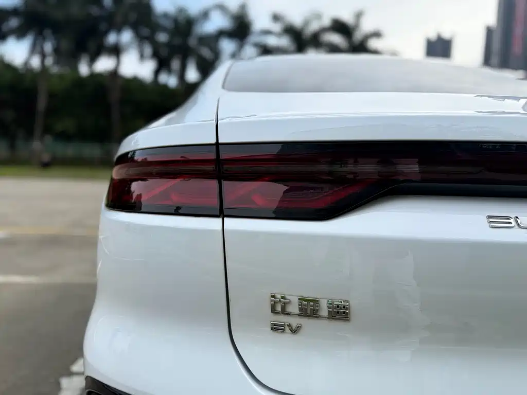 BYD Han — миниатюра 12