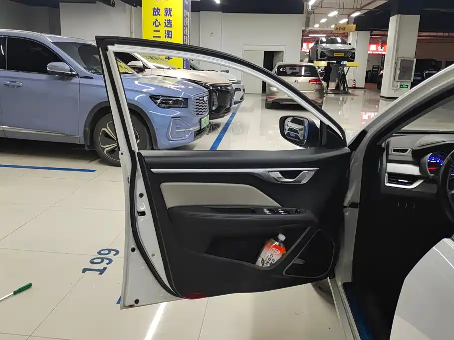 Geely Vision — миниатюра 7