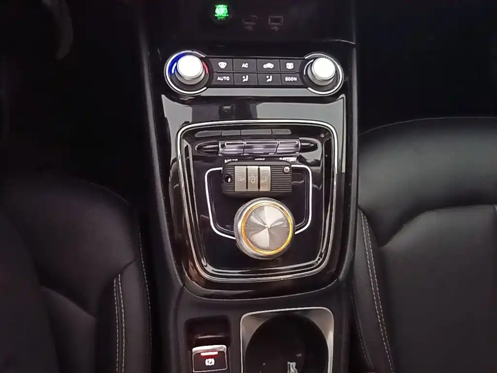Roewe Ei5 — миниатюра 14