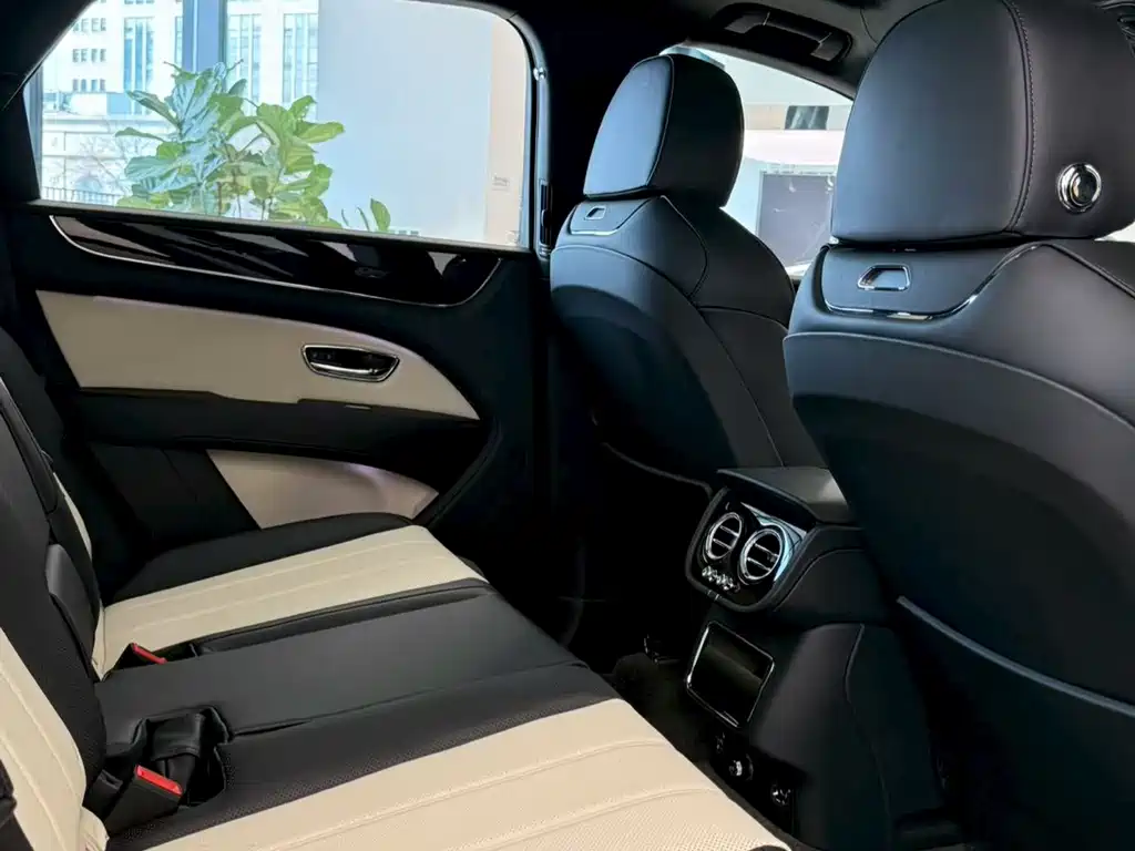 Bentley Bentayga 2025 4.0T V8 S