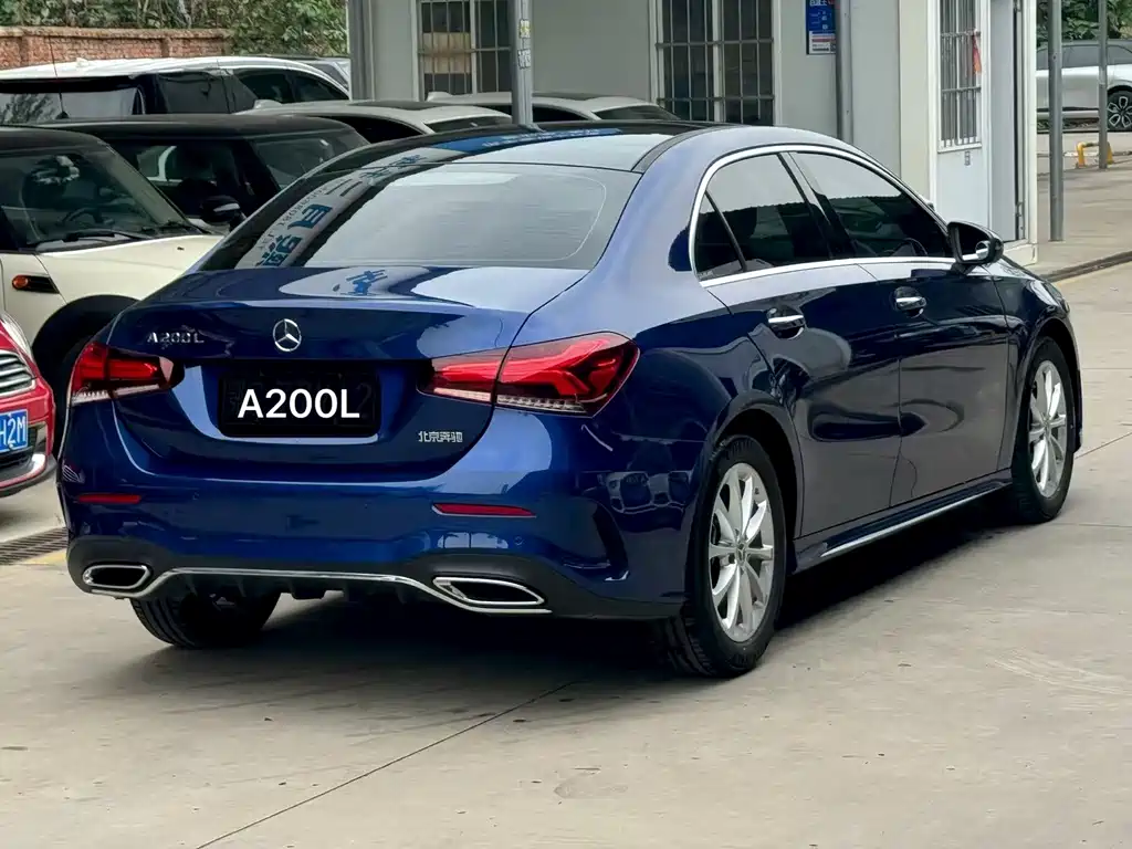 Mercedes-Benz A-Class — миниатюра 9