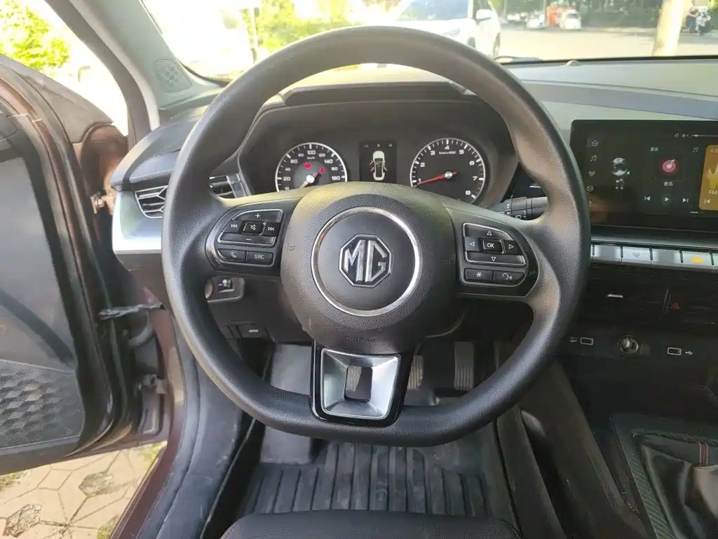 MG MG5 — миниатюра 11