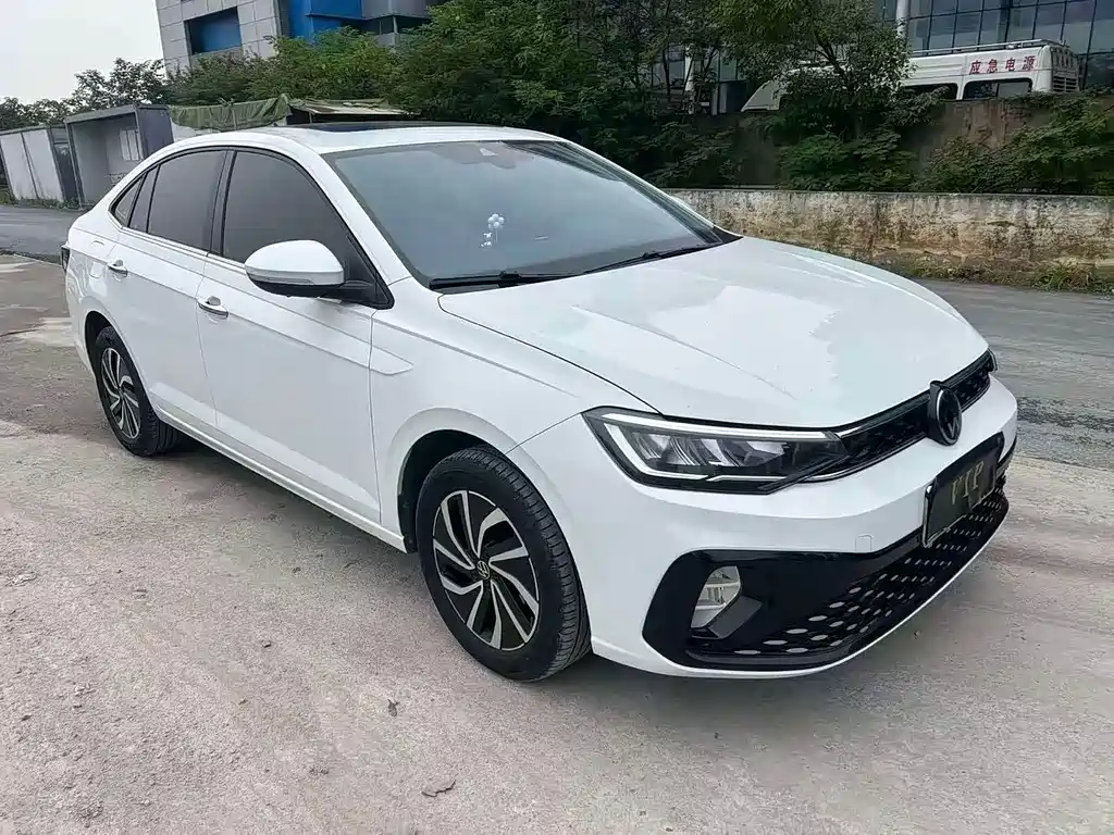 Volkswagen Lavida — миниатюра 2