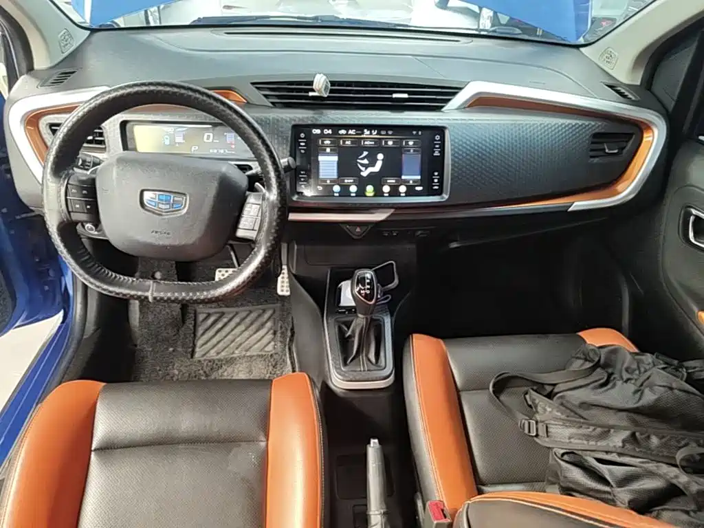 Geely Vision X1 — миниатюра 10