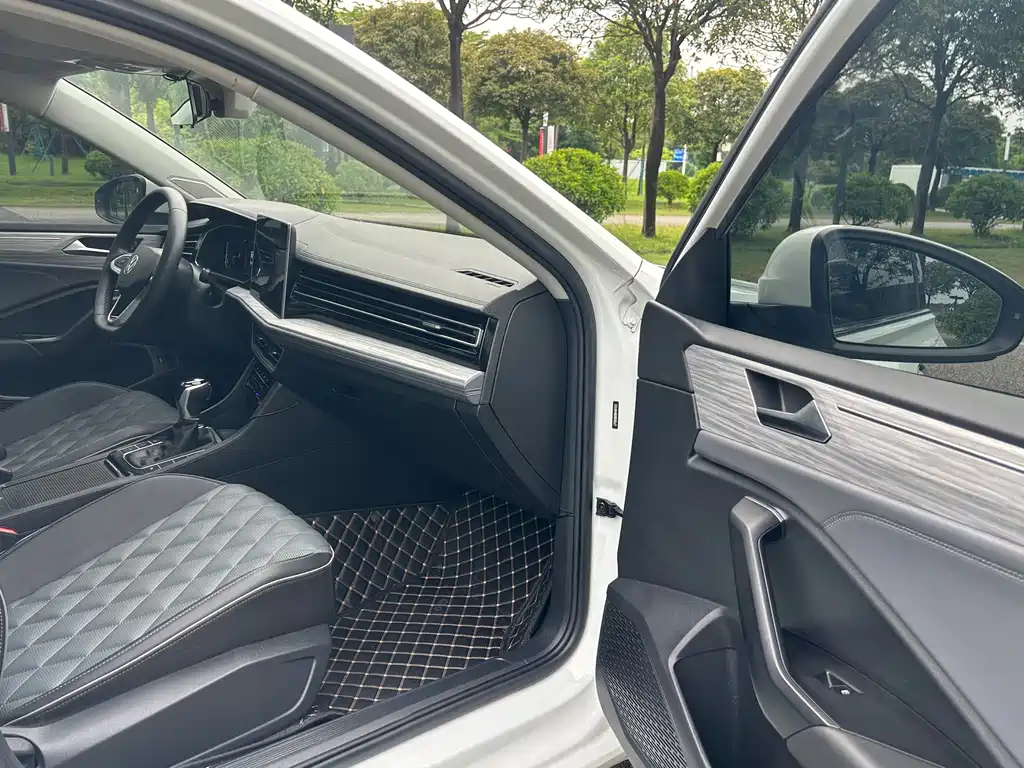 Volkswagen Sagitar — миниатюра 17