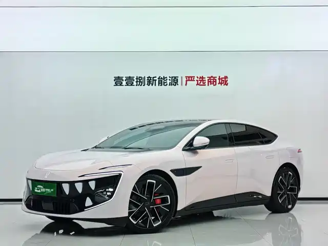 2023 Avatr 12