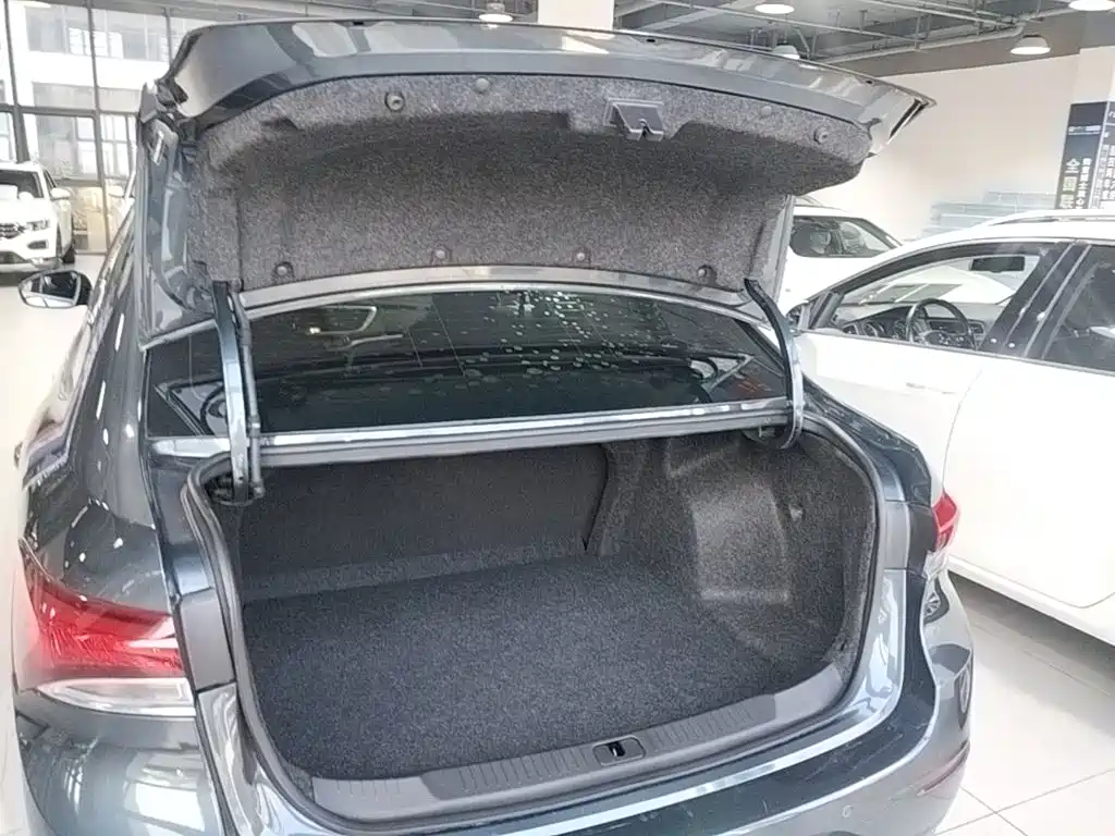 Buick Excelle — миниатюра 19