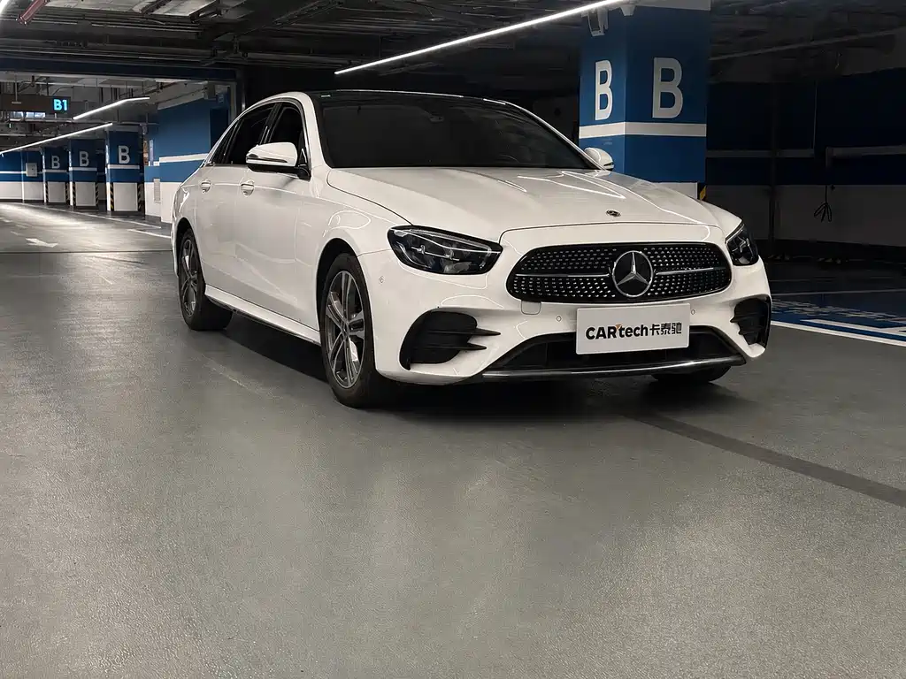Mercedes-Benz E-Class — миниатюра 2
