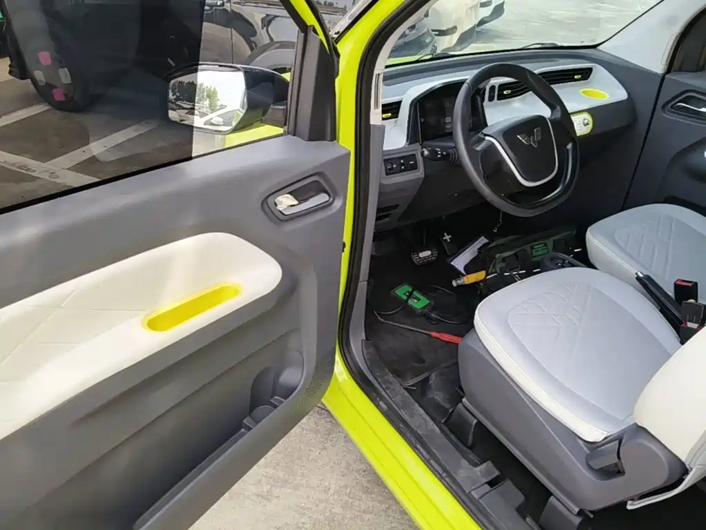 Wuling MINIEV — миниатюра 16