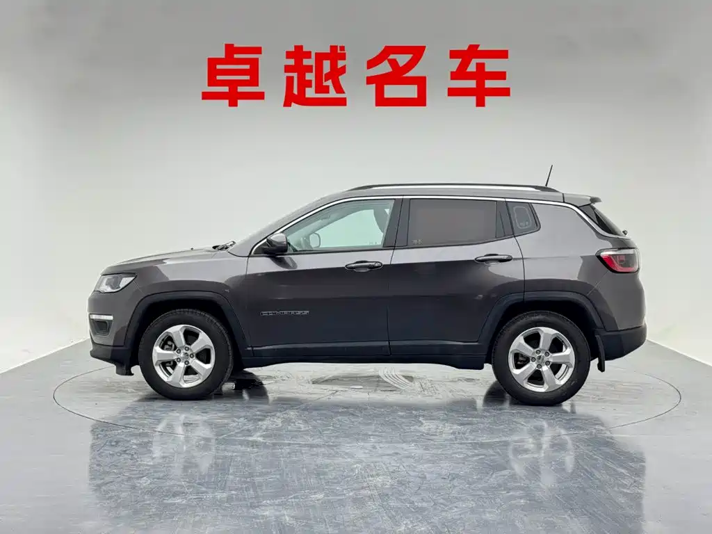 Jeep Compass — миниатюра 7
