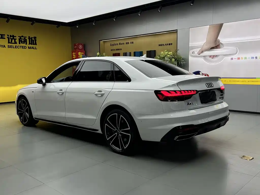 Audi A4L 2024 45 TFSI quattro