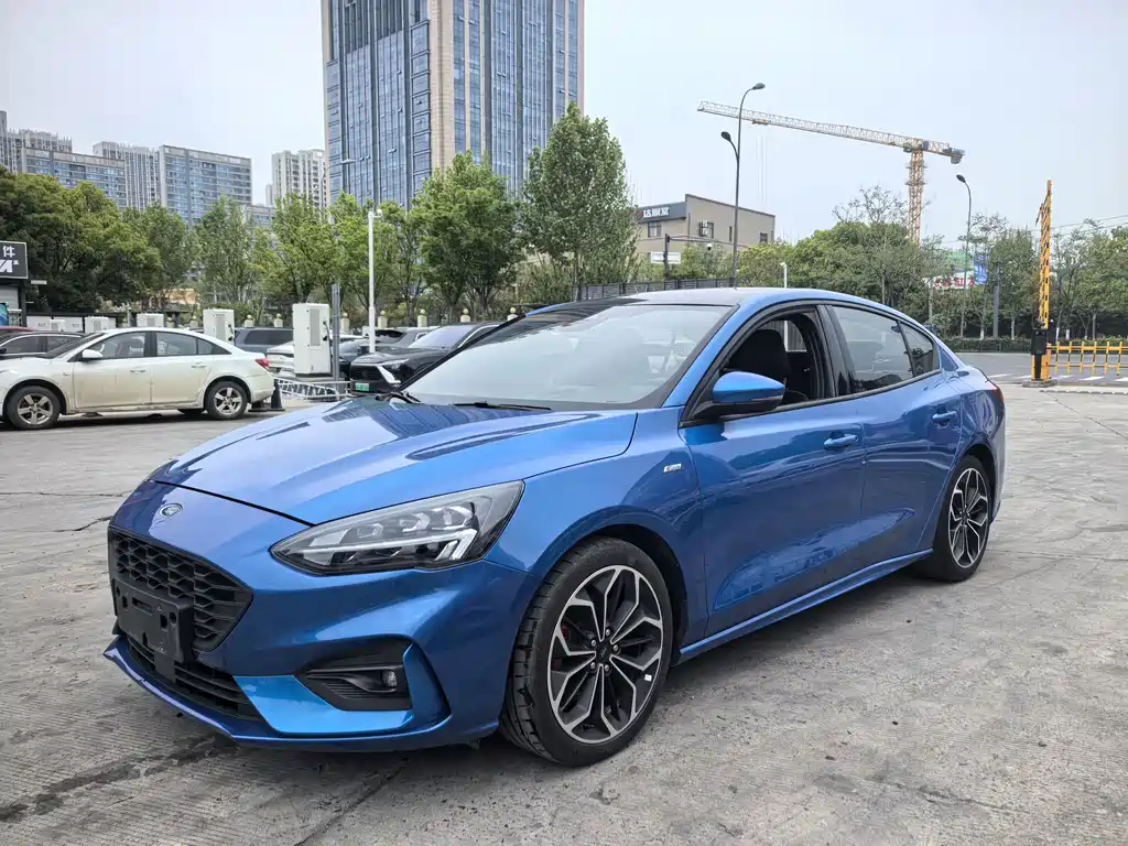 Купить Ford Focus