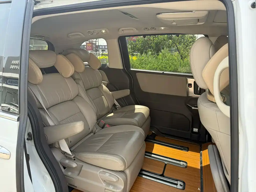 Honda Odyssey 2.4L Supreme Edition, фото 3