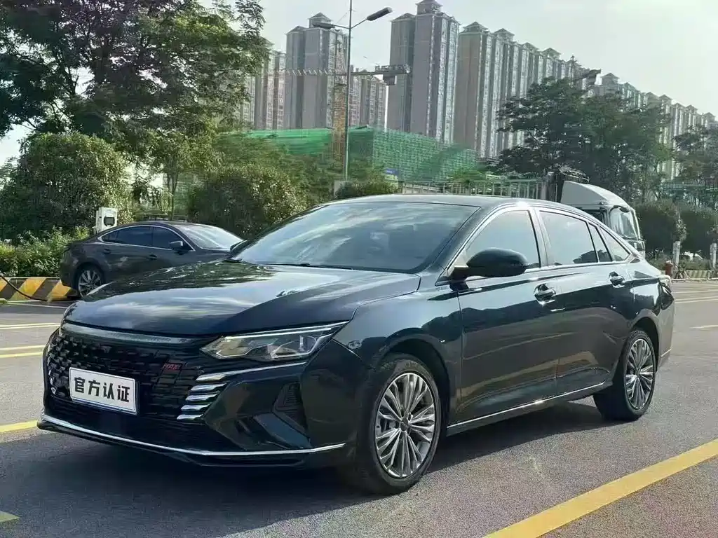 DONGFENG YI HYUN MAX