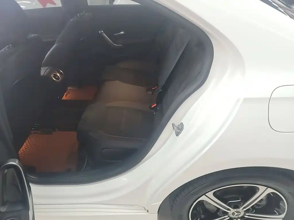 Mercedes-Benz A-Class — миниатюра 17