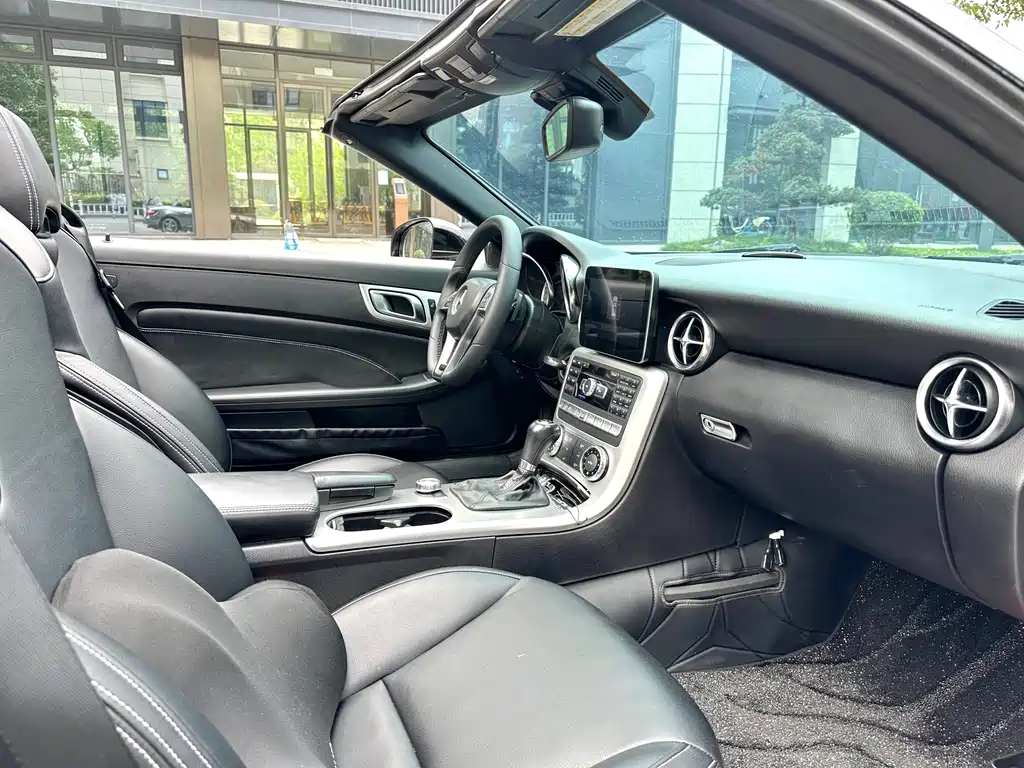 Mercedes-Benz SLK-Class — миниатюра 6