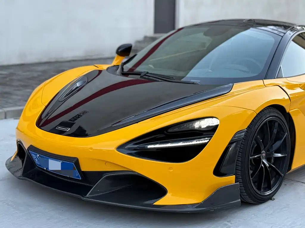 MCLAREN 720S