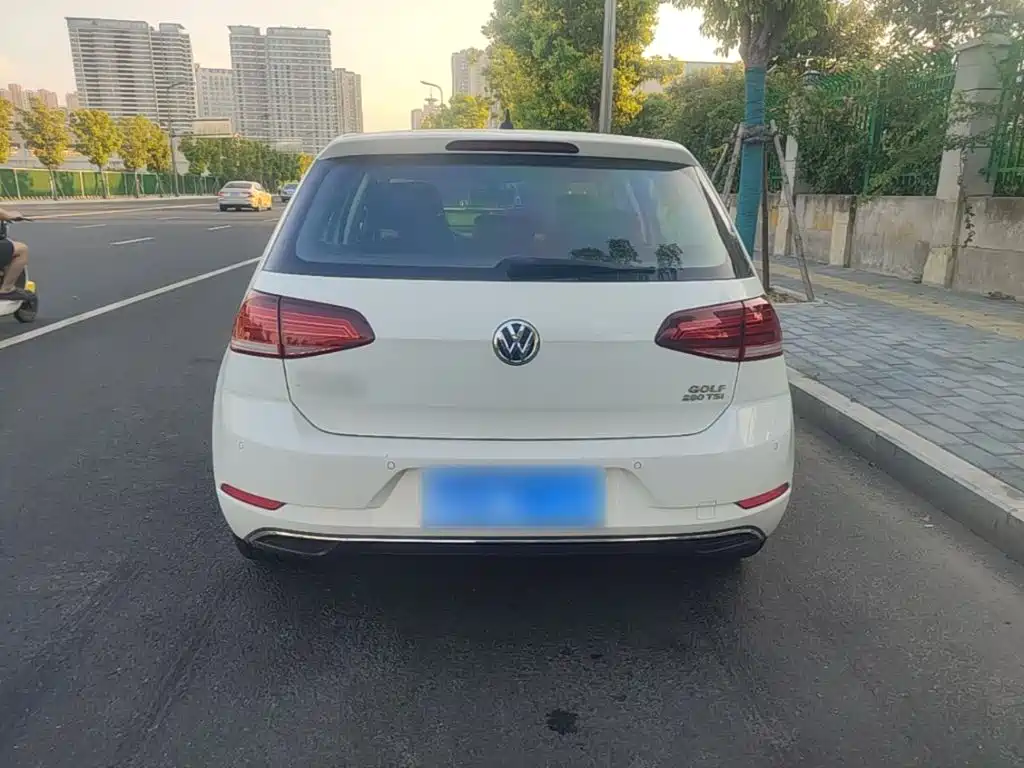 Volkswagen Golf — миниатюра 6