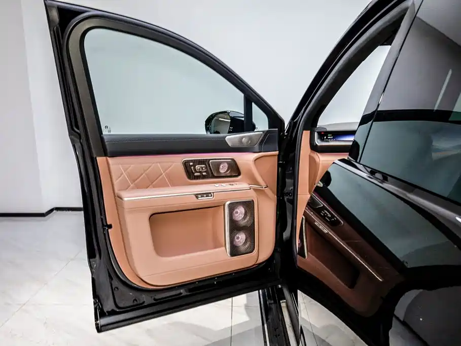 NIO 蔚来ES9 — миниатюра 8