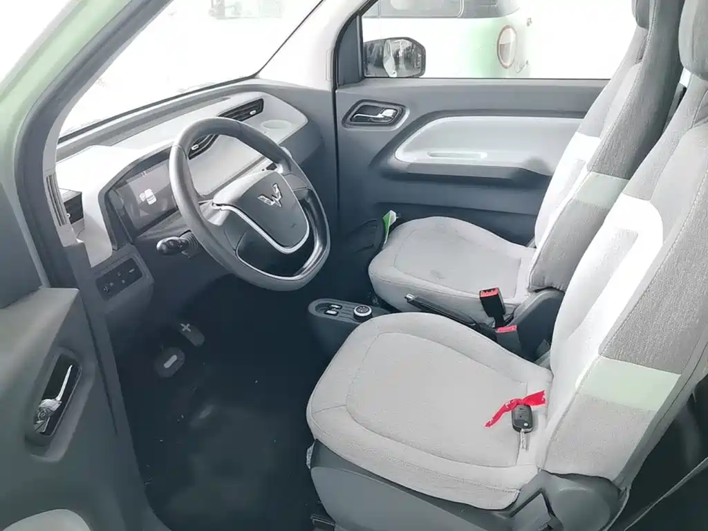 Wuling MINIEV — миниатюра 15