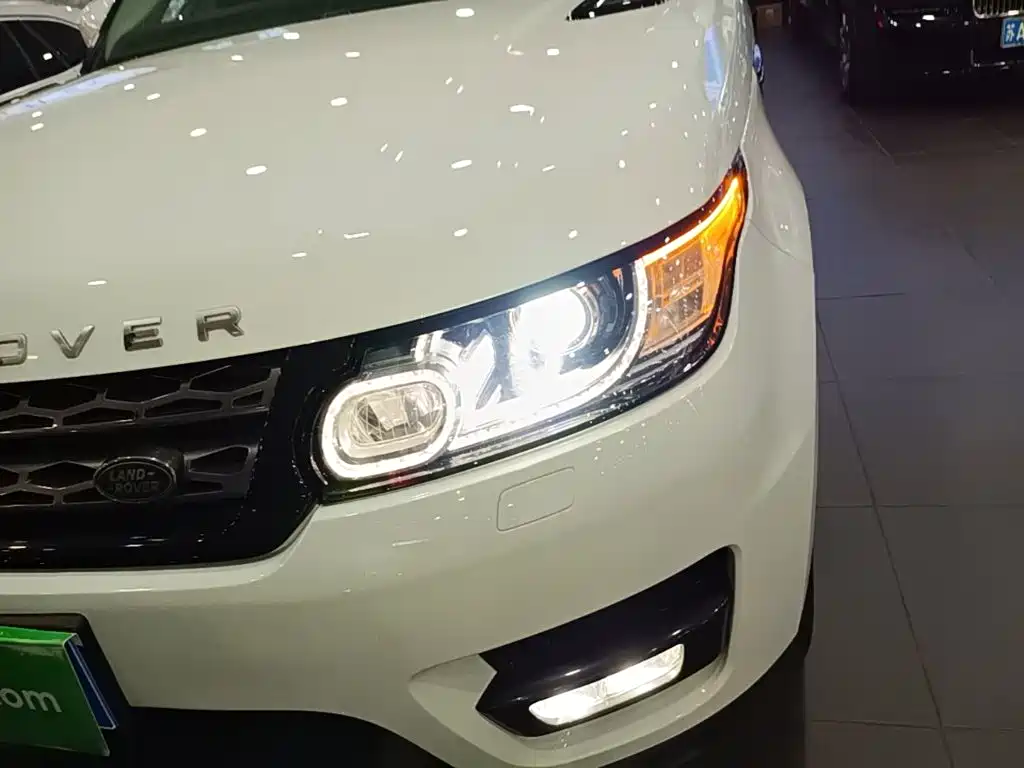 Land Rover Sport — миниатюра 24