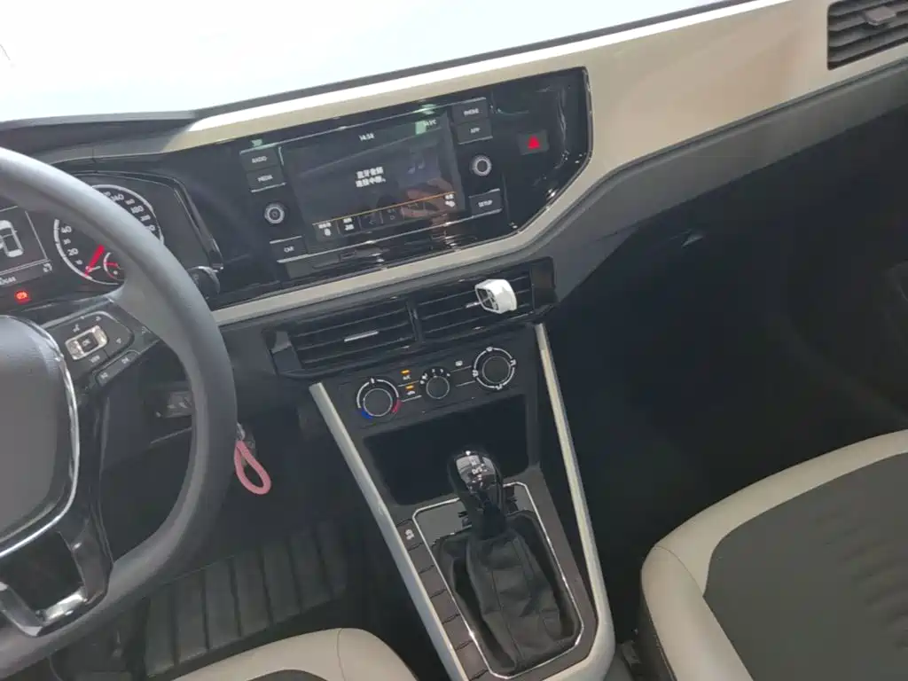 Volkswagen Polo — миниатюра 13