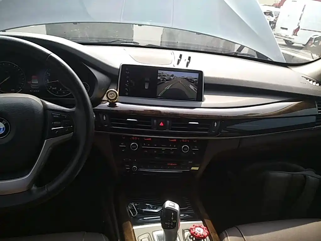 BMW X5 (Import) — миниатюра 13