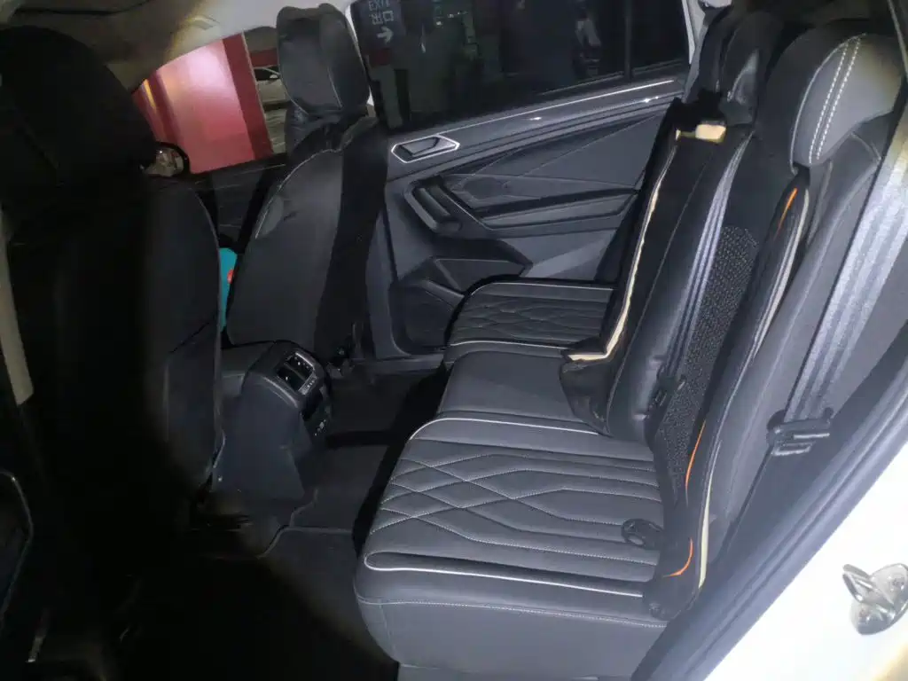 Volkswagen Tiguan L — миниатюра 14
