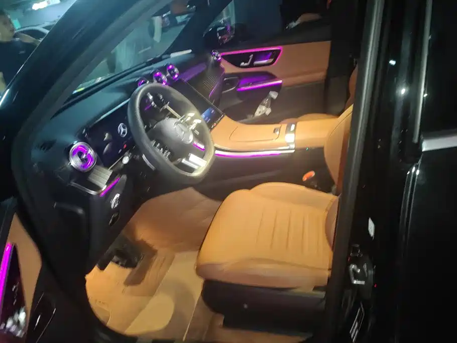 Mercedes-Benz GLC — миниатюра 9