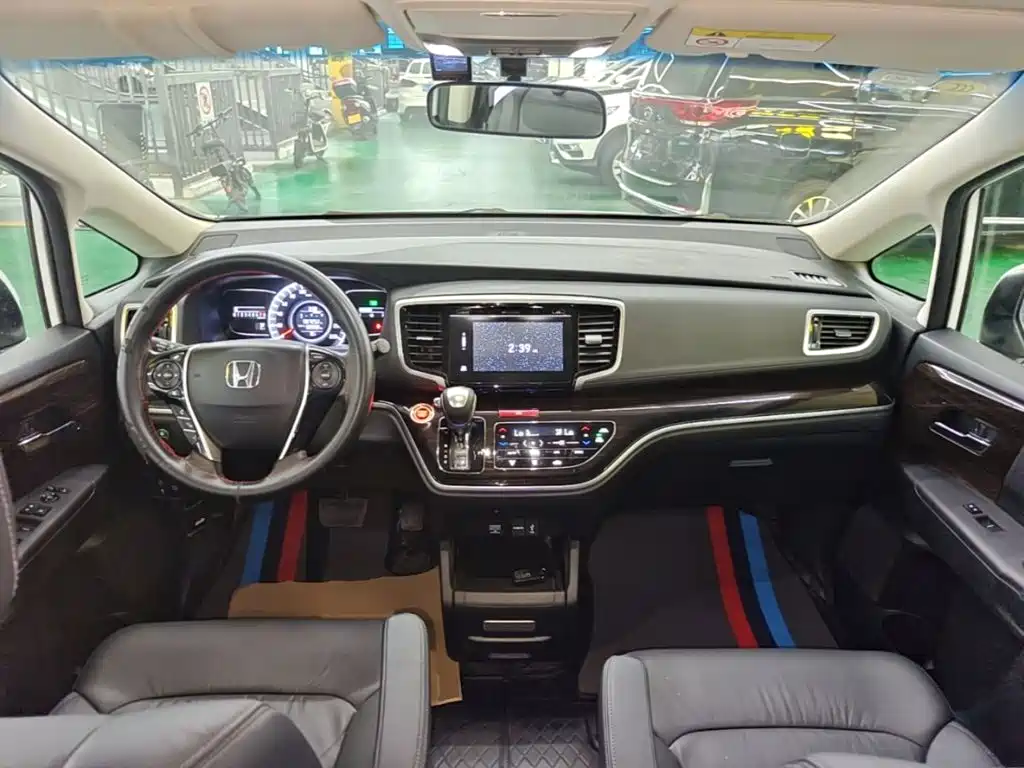 Honda Odyssey — миниатюра 10