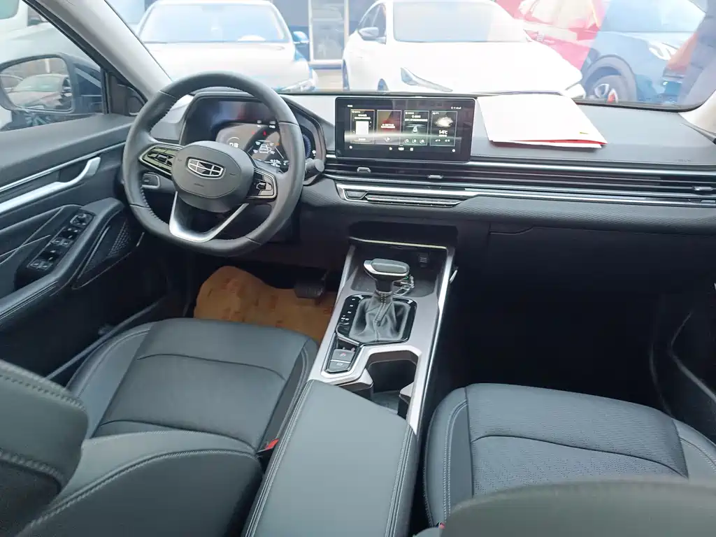 Geely Emgrand — миниатюра 17