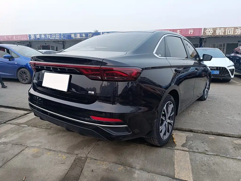 Geely Emgrand — миниатюра 19
