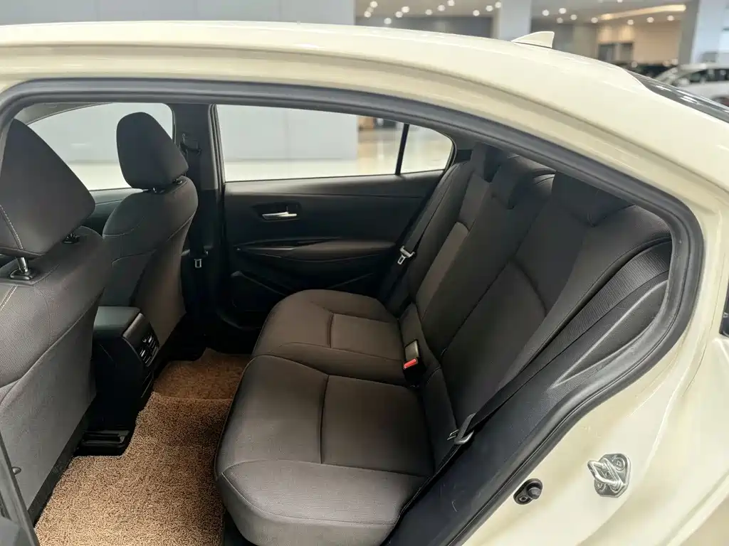 Toyota Corolla — миниатюра 4