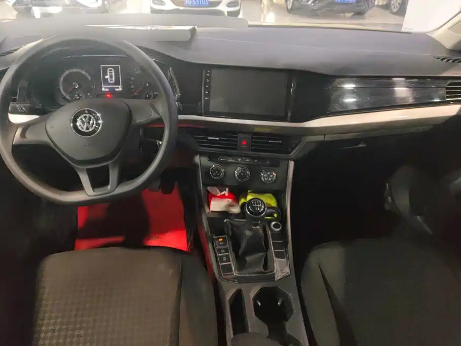 Volkswagen Bora — миниатюра 12
