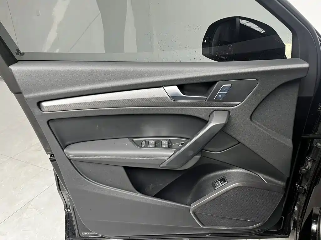 Audi Q5L — миниатюра 7